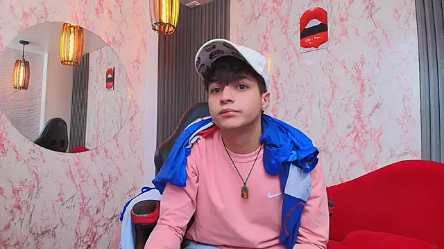 Ari and Storm online show from 04.07.26