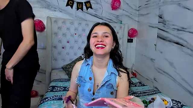 Ari and Storm online show from 04.16.26