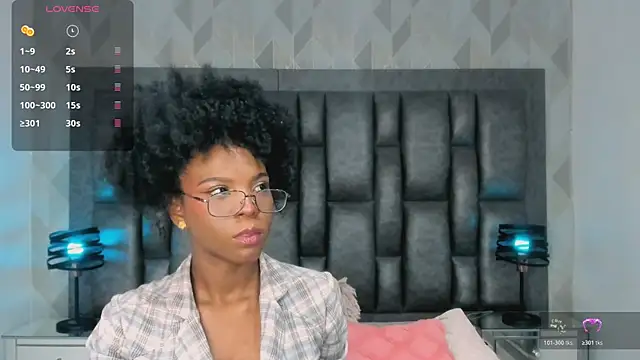 AmiraMorgan online show from 01.10.26