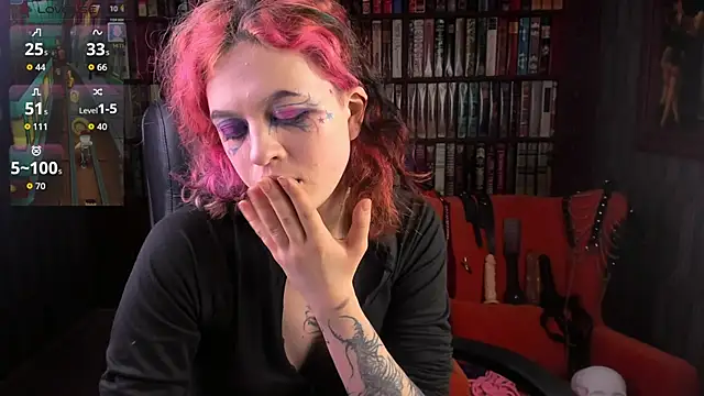 NoelleGothicShadow online show from 11.12.25