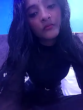 Snapshot of romantic_couple1 chatting on 09.14.25 romantic couple1 online show from 09.14.25