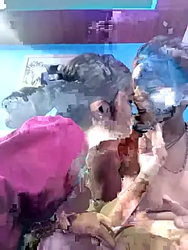 Snapshot of romantic_couple1 chatting on 09.16.25 romantic couple1 online show from 09.16.25