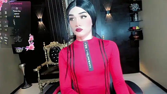 Snapshot of Madiso_Santiel chatting on 10.13.25 Madiso Santiel online show from 10.13.25