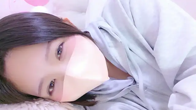 Hinata Sun online show from 04.14.26