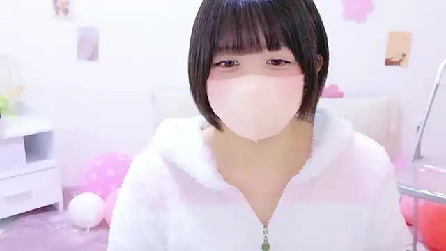 Hinata Sun online show from 04.20.26