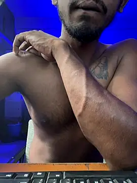 Snapshot of 0mniscient chatting on 10.17.25 0mniscient online show from 10.17.25