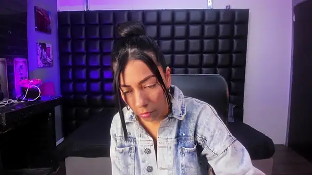 ashlyy sweet  online show from 04.18.26