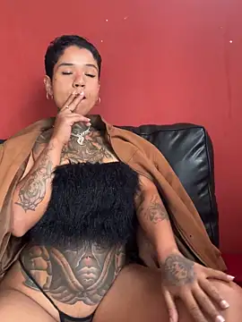 Snapshot of xbigpeach chatting on 09.25.25 xbigpeach online show from 09.25.25