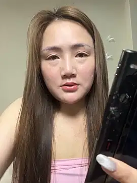 Snapshot of mengbaijiang07 chatting on 04.16.26 mengbaijiang07 online show from 04.16.26