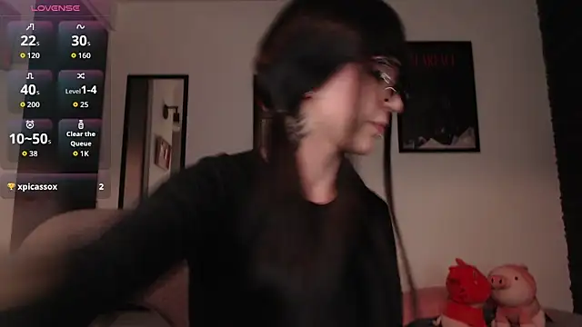 Snapshot of babedooll chatting on 12.04.25 babedooll online show from 12.04.25