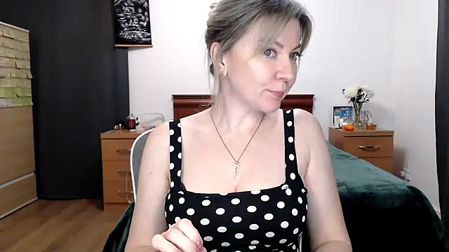 Snapshot of ParadiseAlina chatting on 02.06.26 ParadiseAlina online show from 02.06.26