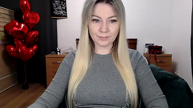 Snapshot of ParadiseAlina chatting on 02.08.26 ParadiseAlina online show from 02.08.26