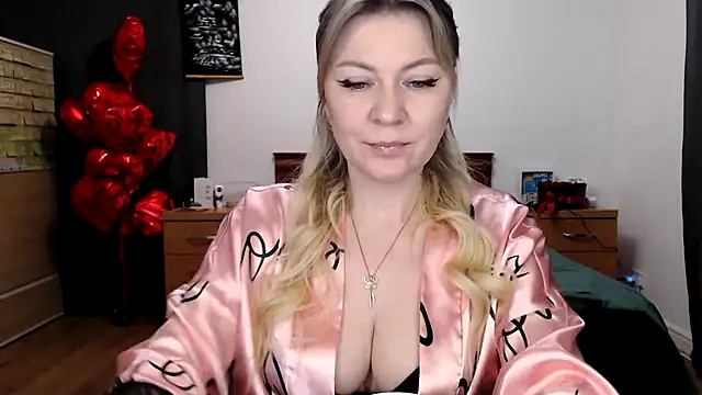 Snapshot of ParadiseAlina chatting on 02.15.26 ParadiseAlina online show from 02.15.26