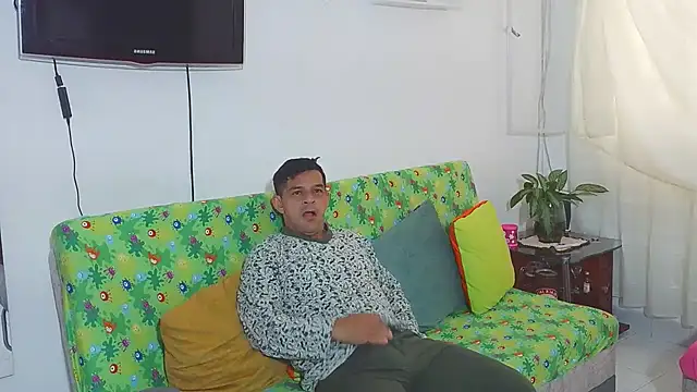 Nicolletorres2 online show from 02.13.26