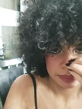 SheyLopez online show from 11.15.25