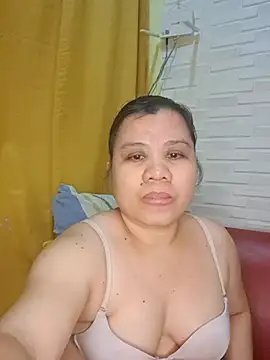 hotlyn45 online show from 02.15.26