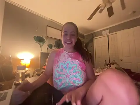 Snapshot of Vaua089 chatting on 05.17.26 Vaua089 online show from 05.17.26