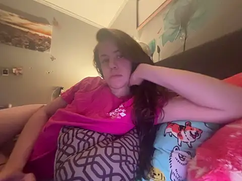 Snapshot of Vaua089 chatting on 05.19.26 Vaua089 online show from 05.19.26