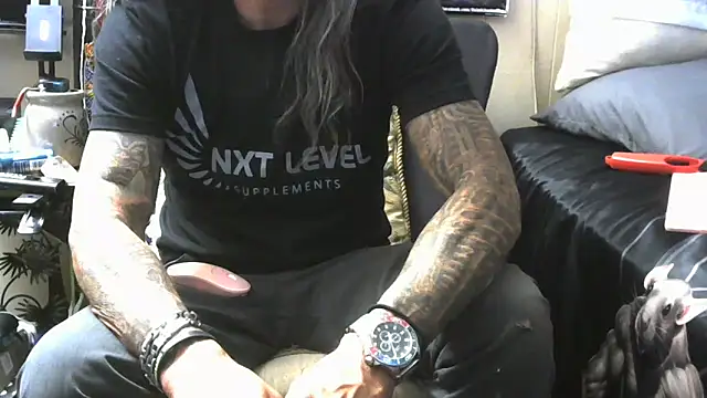 Snapshot of crassanova chatting on 04.07.26 crassanova online show from 04.07.26