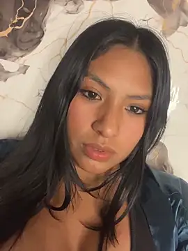 Snapshot of BrunetteBliss69 chatting on 10.20.25 BrunetteBliss69 online show from 10.20.25