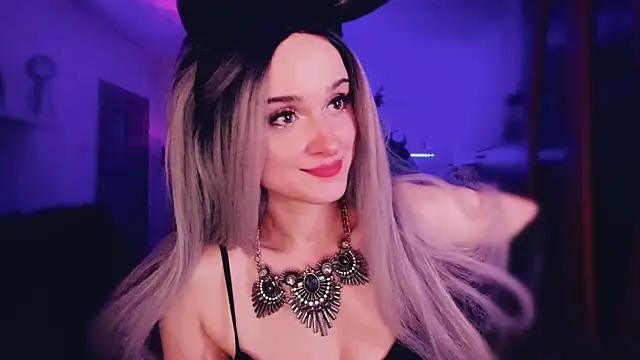 MistressJolie online show from 12.23.25