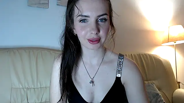  raspberry paradise online show from 09.15.25