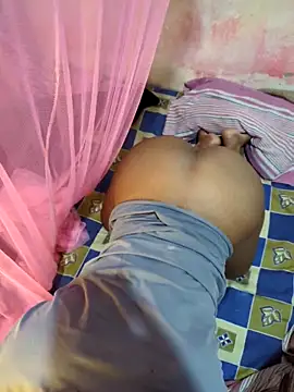 LarkingNewel online show from 02.19.26