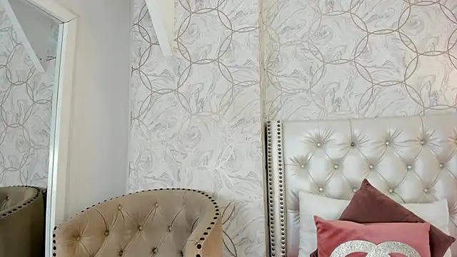 Snapshot of amara_rousse chatting on 02.26.26 amara rousse online show from 02.26.26