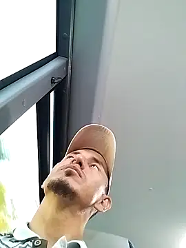 JuanD vero online show from 10.14.25