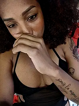 Snapshot of kdfoxxx chatting on 10.04.25 kdfoxxx online show from 10.04.25