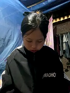 O o UwU o O online show from 11.02.25