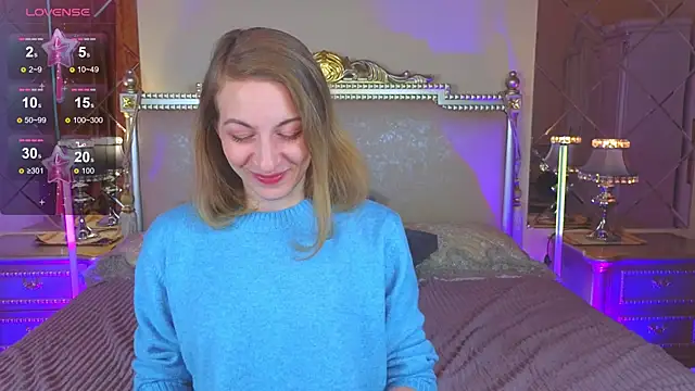 Snapshot of Katherine_Loveau chatting on 09.25.25 Katherine Loveau online show from 09.25.25