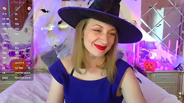 Snapshot of Katherine_Loveau chatting on 10.29.25 Katherine Loveau online show from 10.29.25