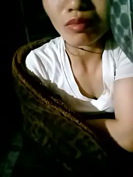 ngan-cute online show from 10.22.25