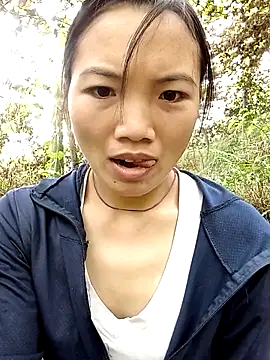 ngan-cute online show from 11.22.25