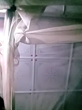 ngan-cute online show from 12.23.25