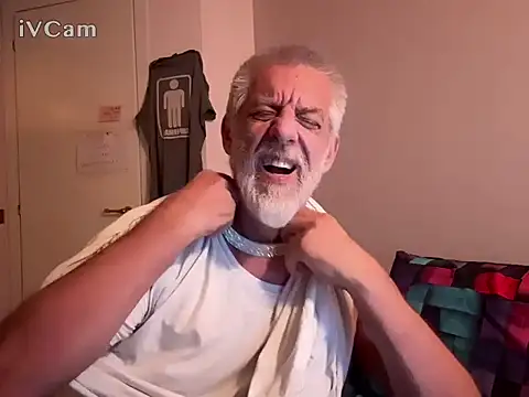 Snapshot of Pigna16PSRN chatting on 06.08.26 Pigna16PSRN online show from 06.08.26