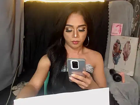 SerenityFoxx online show from 12.04.25