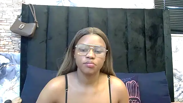 Snapshot of SexyBaddieXXX chatting on 07.22.26 SexyBaddieXXX online show from 07.22.26