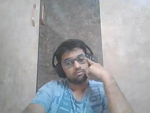 Snapshot of GOJO_1 chatting on 11.24.25 GOJO 1 online show from 11.24.25