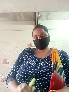 Rakhi sawant143 online show from 11.17.25