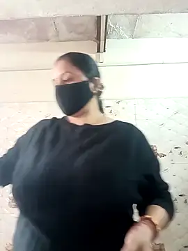 Rakhi sawant143 online show from 12.01.25