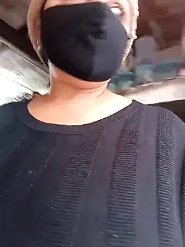 Rakhi sawant143 online show from 12.18.25