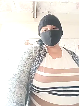 Rakhi sawant143 online show from 02.05.26