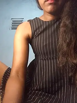 venuki ihalagamage online show from 03.18.26