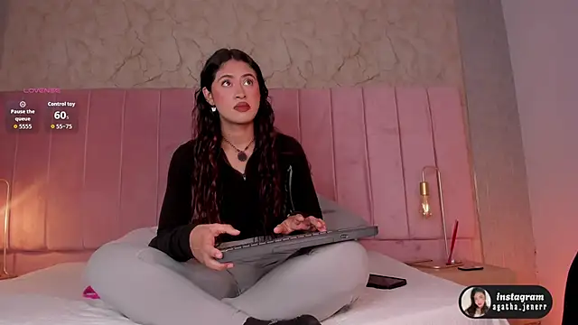 agatha jener online show from 01.11.26