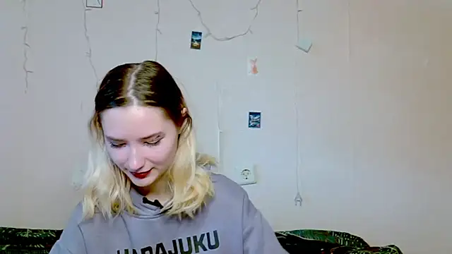 Snapshot of _kikiclark__ chatting on 09.26.25 kikiclark online show from 09.26.25