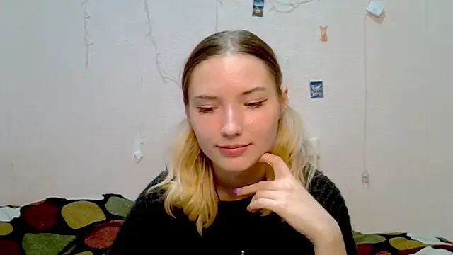 Snapshot of _kikiclark__ chatting on 09.27.25 kikiclark online show from 09.27.25