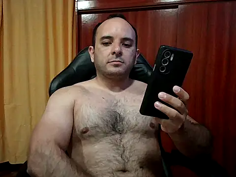 Snapshot of ososkr39 chatting on 10.25.25 ososkr39 online show from 10.25.25