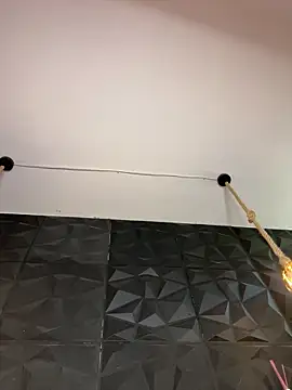 Juanita-Diaz online show from 09.11.25